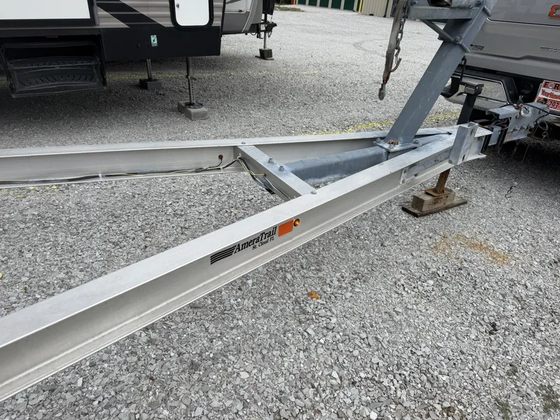 Slide: The Image of Trailer AmeraTrail Tandem Axle Aluminum Trailer 2016 - 7088617