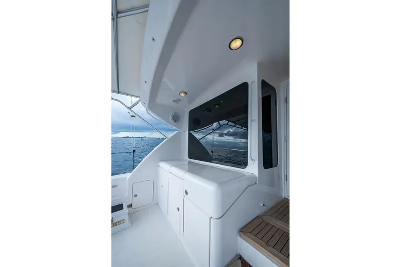 Slide: The Image of Bertram 630 Convertible 2006 - 7088638