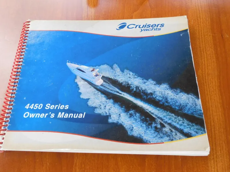 Slide: The Image of Cruisers 4450 Express Motoryacht 2001 - 7088717