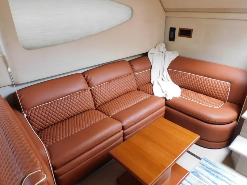Slide: The Image of Cruisers 4450 Express Motoryacht 2001 - 7088707