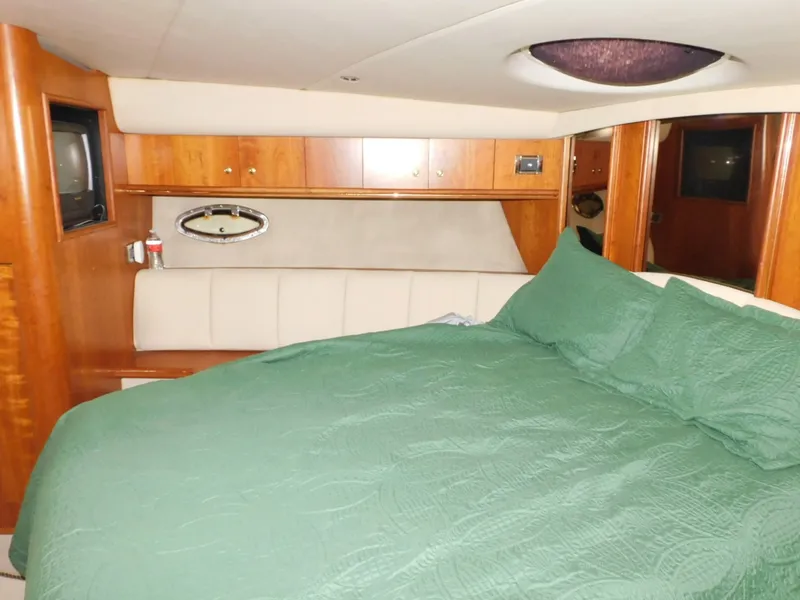 Slide: The Image of Cruisers 4450 Express Motoryacht 2001 - 7088697