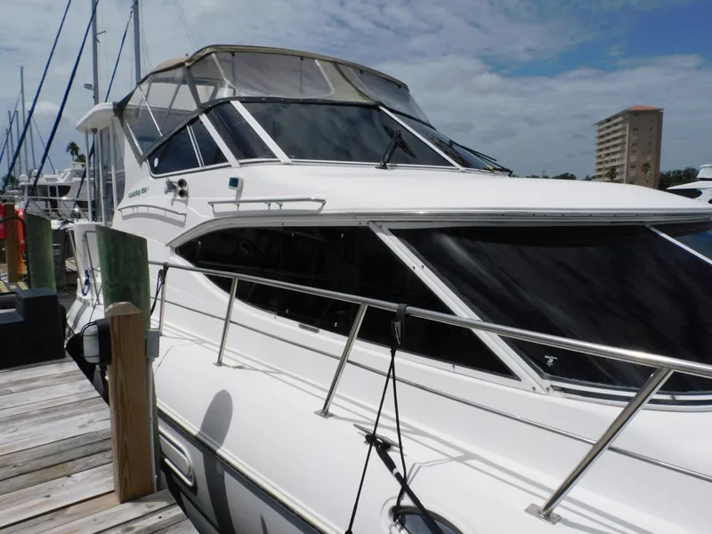 Slide: The Image of Cruisers 4450 Express Motoryacht 2001 - 7088683