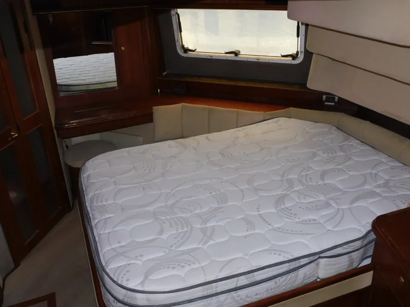 Slide: The Image of Cruisers 4450 Express Motoryacht 2001 - 7088710