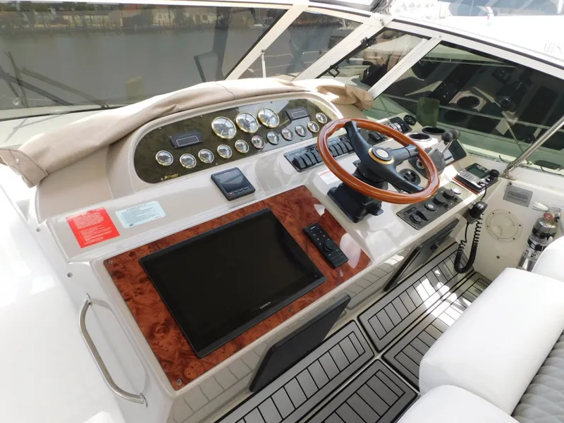 Slide: The Image of Cruisers 4450 Express Motoryacht 2001 - 7088689