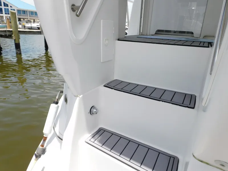 Slide: The Image of Cruisers 4450 Express Motoryacht 2001 - 7088723