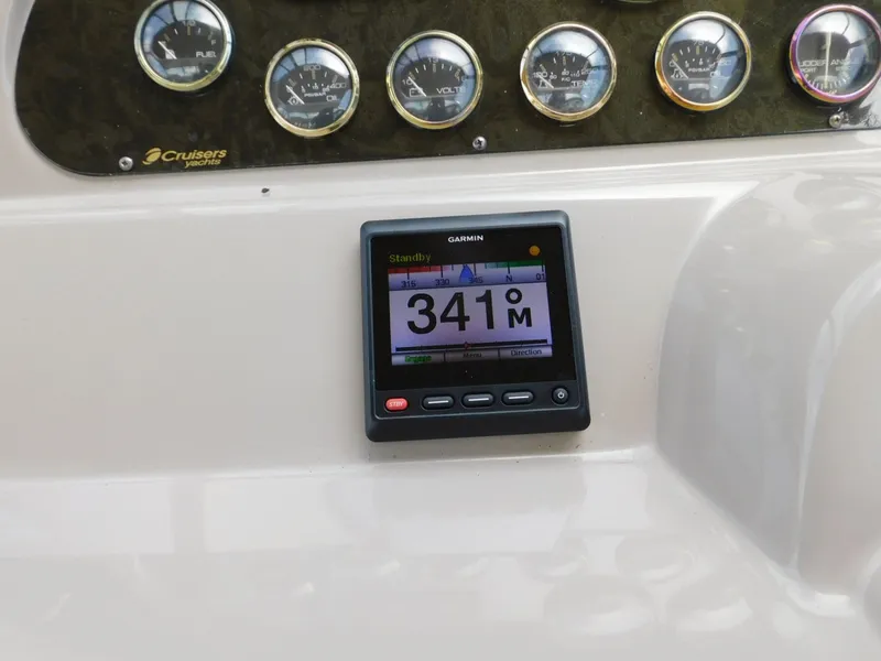 Slide: The Image of Cruisers 4450 Express Motoryacht 2001 - 7088695