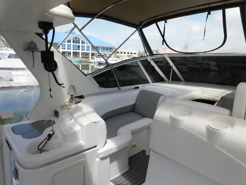 Slide: The Image of Cruisers 4450 Express Motoryacht 2001 - 7088686