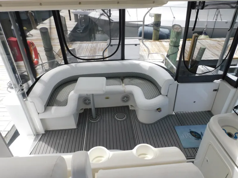 Slide: The Image of Cruisers 4450 Express Motoryacht 2001 - 7088685