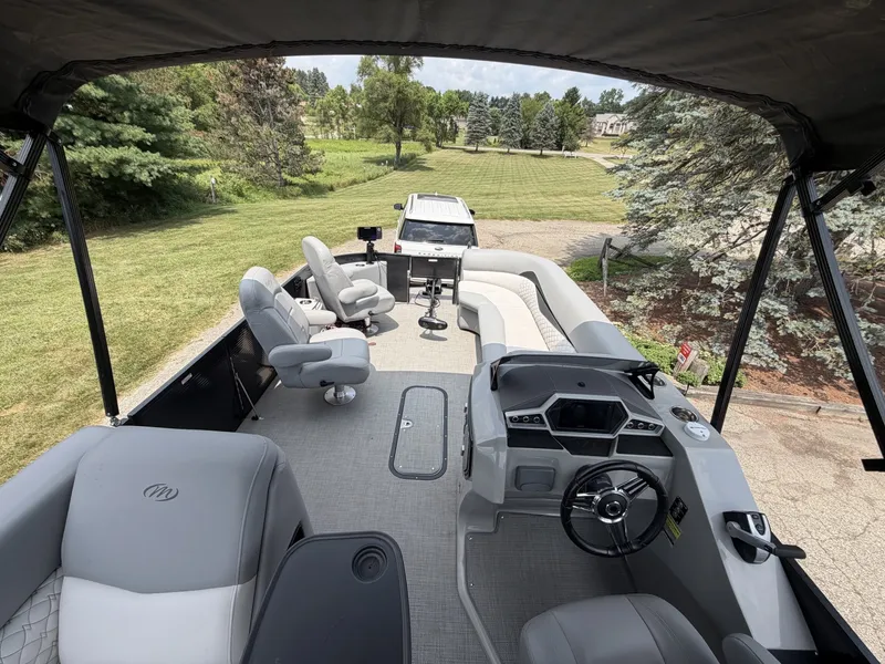 Slide: The Image of Manitou Encore 24 Pro Angler SHP 2021 - 7089262