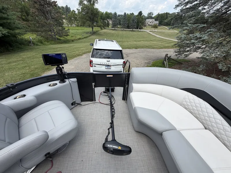 Slide: The Image of Manitou Encore 24 Pro Angler SHP 2021 - 7089246