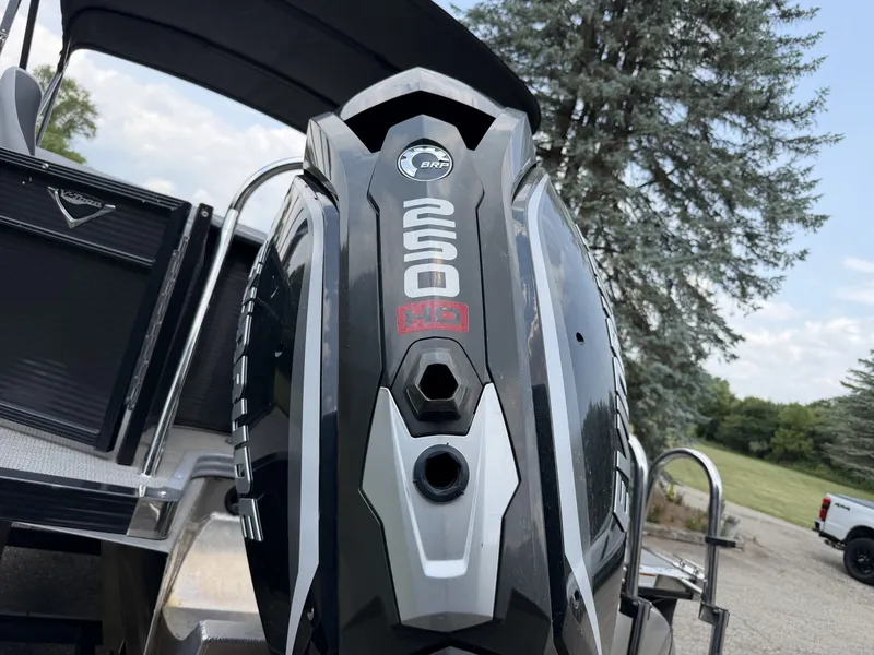 Slide: The Image of Manitou Encore 24 Pro Angler SHP 2021 - 7089273