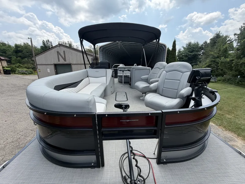 Slide: The Image of Manitou Encore 24 Pro Angler SHP 2021 - 7089249