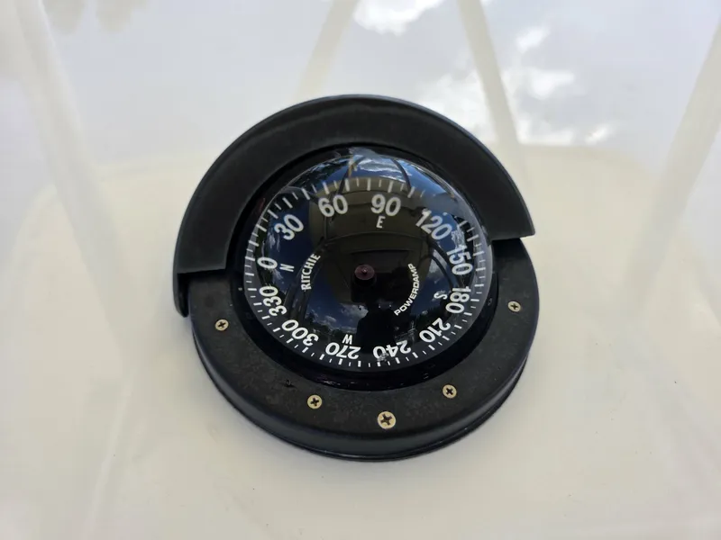 Slide: The Image of Regulator Marine 26 2002 - 7090025