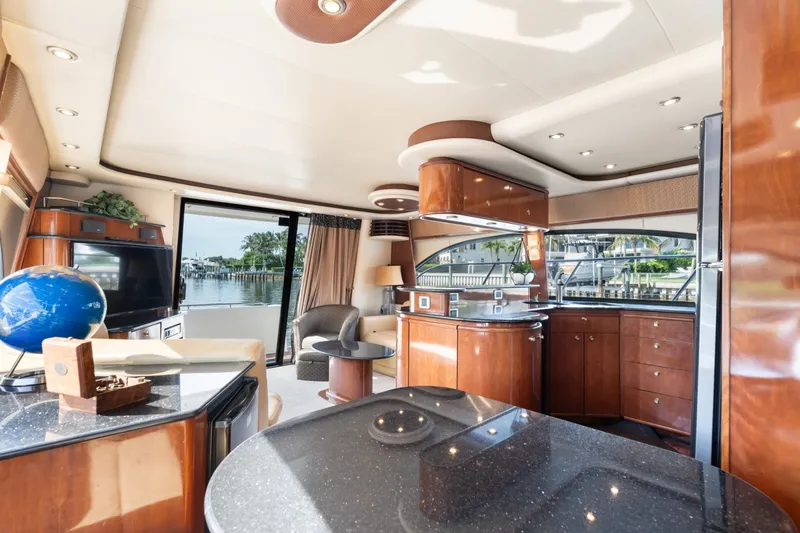 Slide: The Image of Meridian 580 Pilothouse 2008 - 7309252