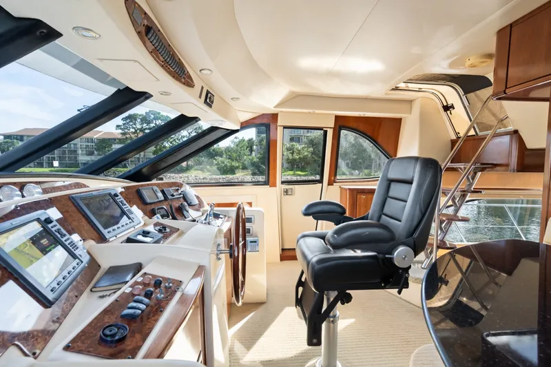 Slide: The Image of Meridian 580 Pilothouse 2008 - 7309262