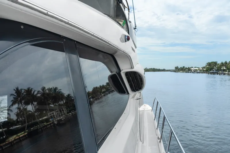 Slide: The Image of Meridian 580 Pilothouse 2008 - 7309228