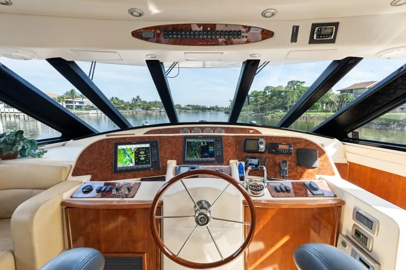 Slide: The Image of Meridian 580 Pilothouse 2008 - 7309268
