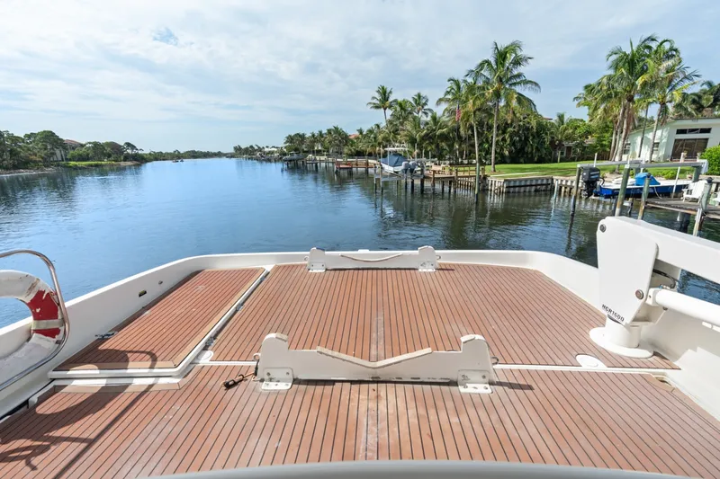 Slide: The Image of Meridian 580 Pilothouse 2008 - 7309240