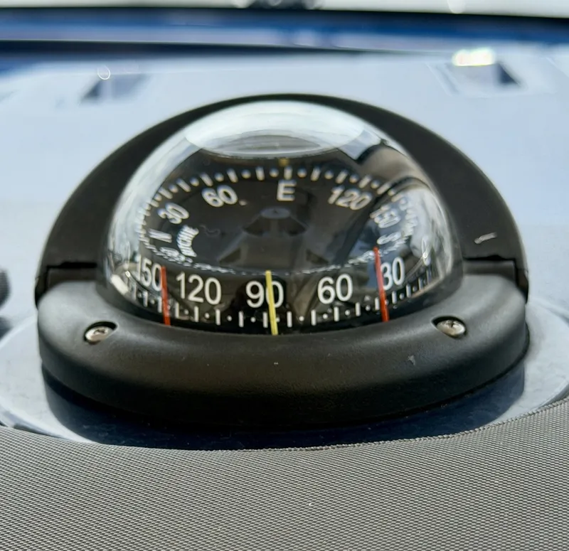 Slide: The Image of Pursuit SC 365i Sport Coupe 2016 - 7090272