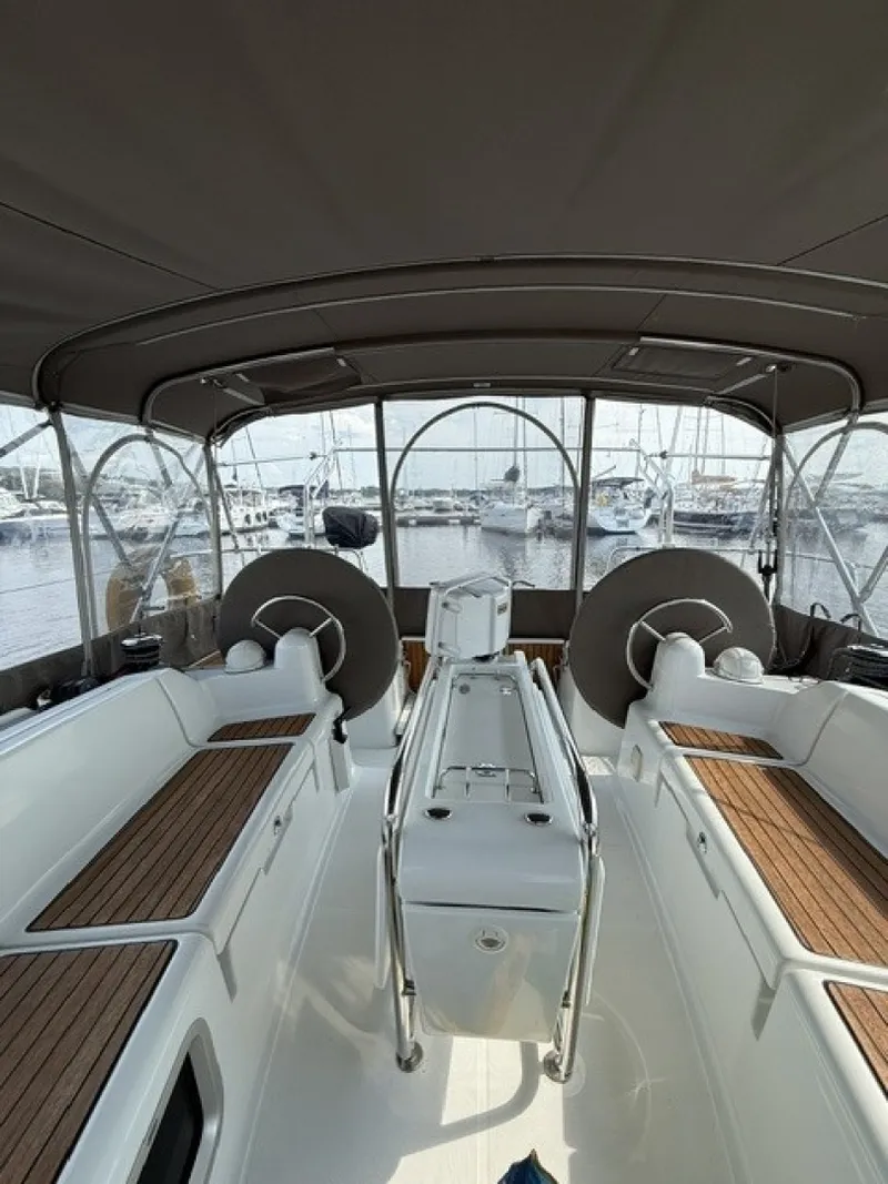 Slide: The Image of Jeanneau 40 2012 - 7142572