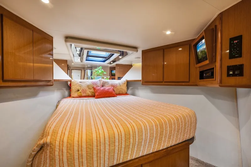 Slide: The Image of Viking Cockpit Sport Yacht 1999 - 7931591