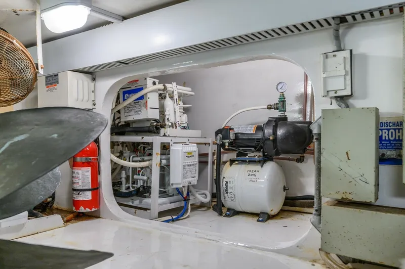 Slide: The Image of Viking Cockpit Sport Yacht 1999 - 7931612