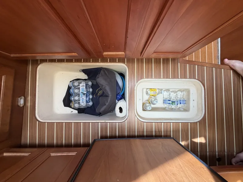 Slide: The Image of Mainship 34 Trawler 2006 - 7141037