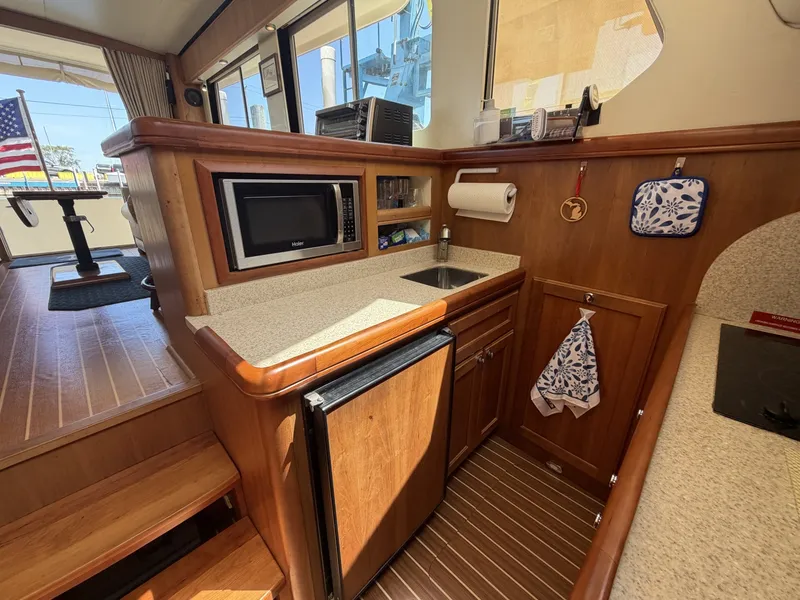 Slide: The Image of Mainship 34 Trawler 2006 - 7141019