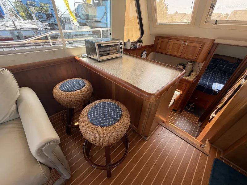 Slide: The Image of Mainship 34 Trawler 2006 - 7141016