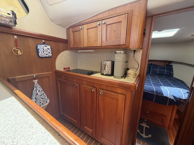 Slide: The Image of Mainship 34 Trawler 2006 - 7141020