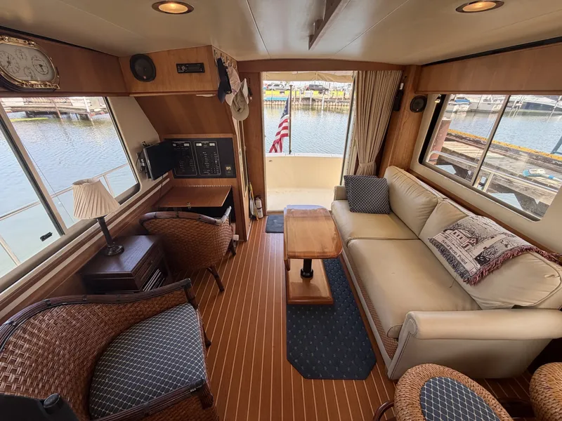 Slide: The Image of Mainship 34 Trawler 2006 - 7141015