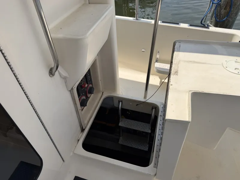 Slide: The Image of Mainship 34 Trawler 2006 - 7140926