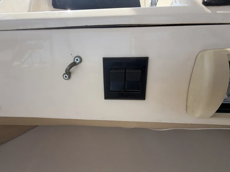 Slide: The Image of Mainship 34 Trawler 2006 - 7140969
