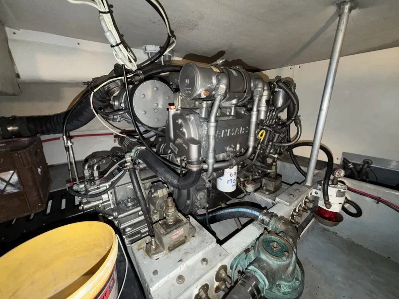 Slide: The Image of Mainship 34 Trawler 2006 - 7140930