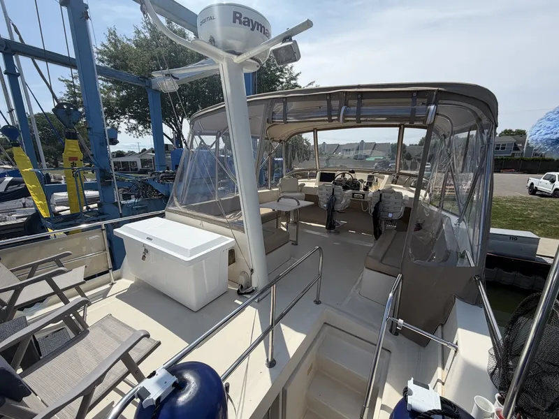 Slide: The Image of Mainship 34 Trawler 2006 - 7140955