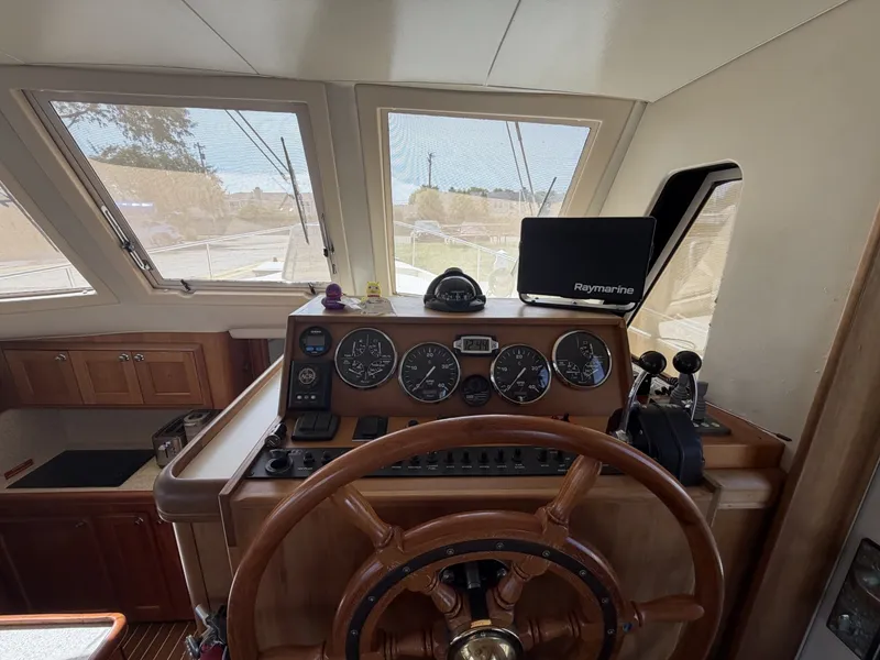 Slide: The Image of Mainship 34 Trawler 2006 - 7141010