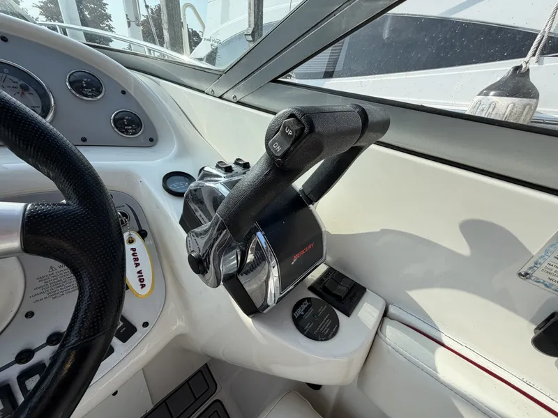 Slide: The Image of Monterey 298 Sport Cruiser 2006 - 7141085
