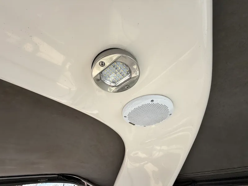 Slide: The Image of Monterey 298 Sport Cruiser 2006 - 7141093