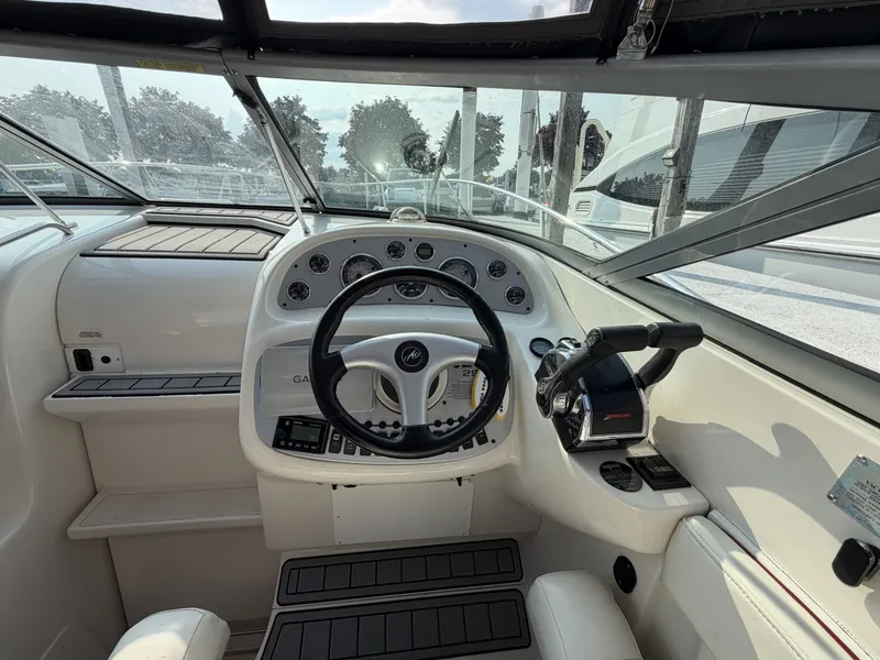 Slide: The Image of Monterey 298 Sport Cruiser 2006 - 7141073