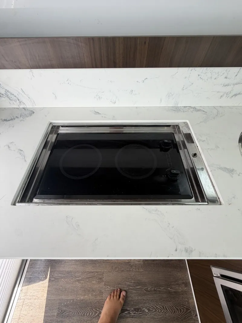 Slide: The Image of Cruisers Yachts 46 Cantius 2022 - 7150043