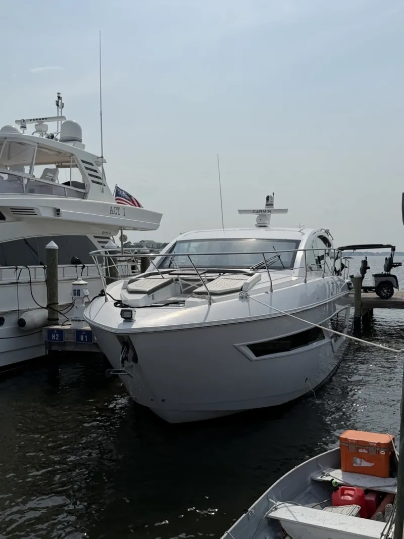 Slide: The Image of Cruisers Yachts 46 Cantius 2022 - 7150072