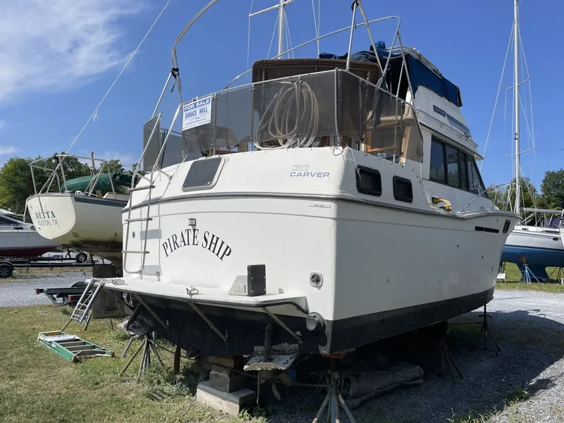 Slide: The Image of Carver Yachts 34 1989 - 7141162