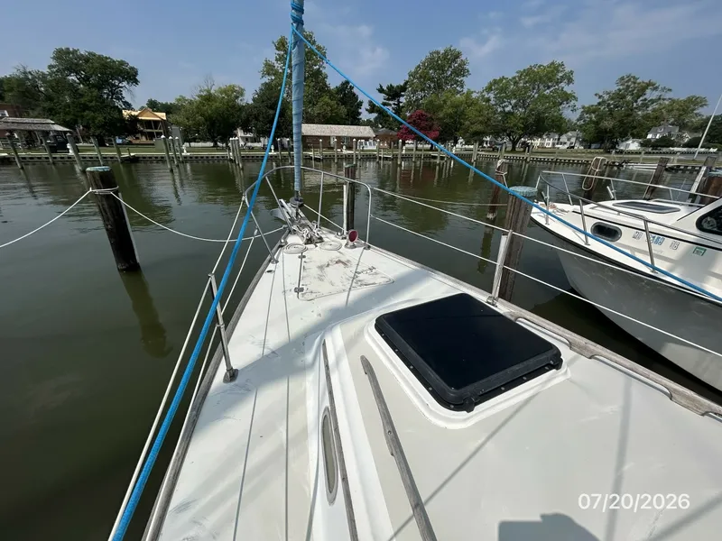 Slide: The Image of 35' Pearson foredeck1 - 7141275