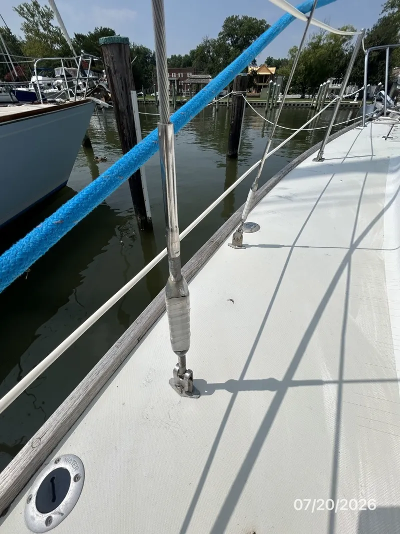 Slide: The Image of 35' Pearson standing rigging2 - 7141301