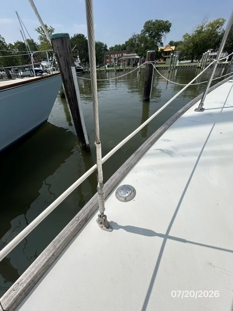 Slide: The Image of 35' Pearson standing rigging3 - 7141302
