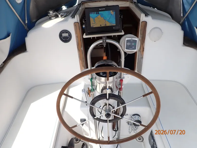 Slide: The Image of 35' Pearson cockpit helm - 7141270
