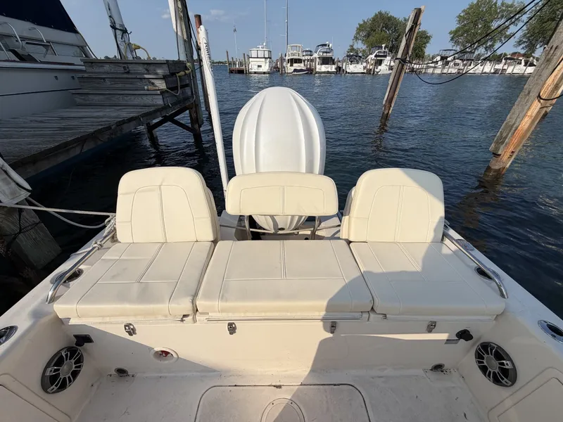 Slide: The Image of Grady-White 251 Coastal Explorer 2022 - 7141390