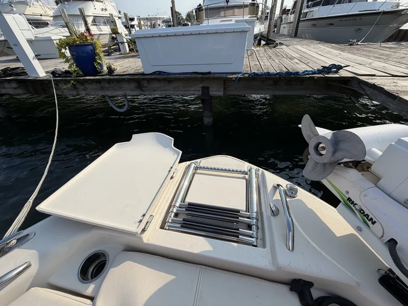 Slide: The Image of Grady-White 251 Coastal Explorer 2022 - 7141380