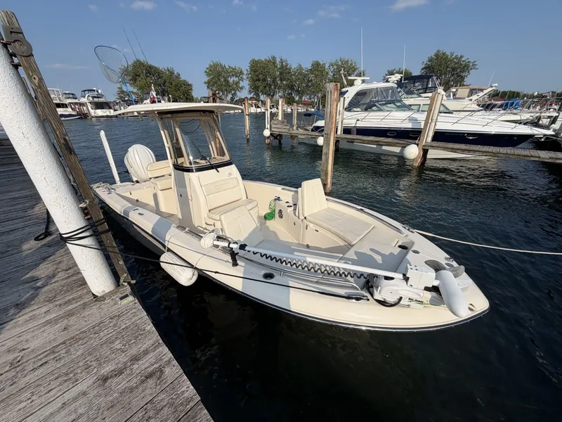 Slide: The Image of Grady-White 251 Coastal Explorer 2022 - 7141340