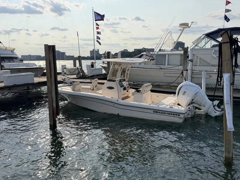 Slide: The Image of Grady-White 251 Coastal Explorer 2022 - 7141336